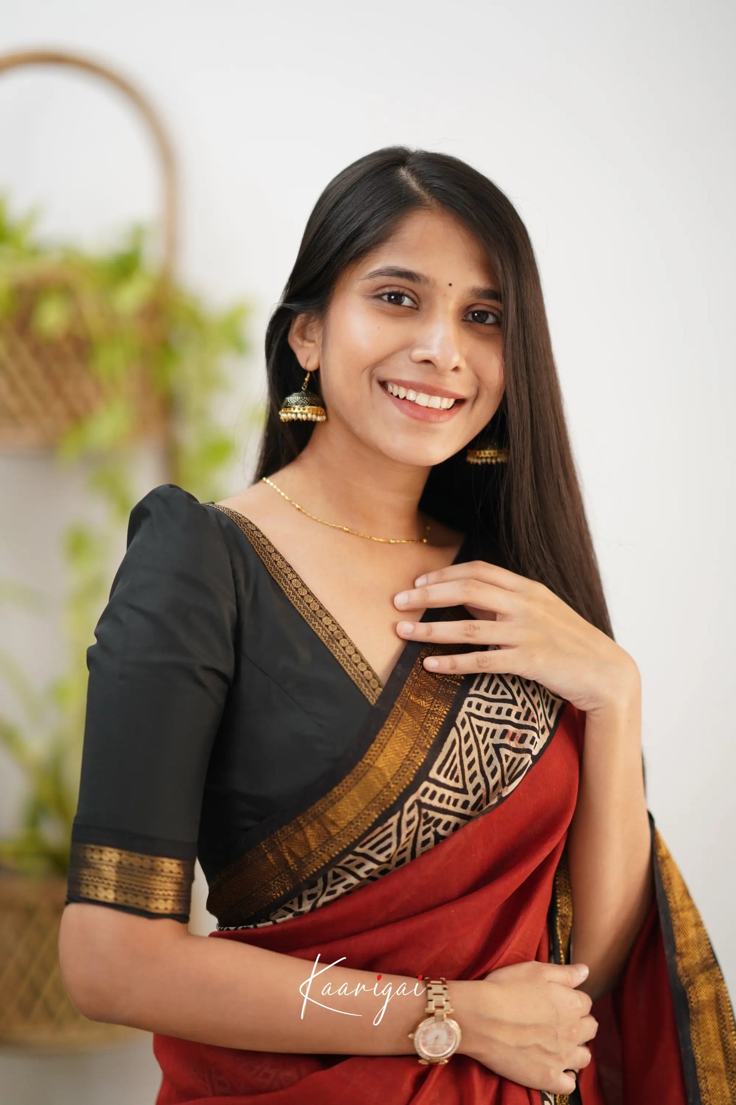 Mayuri Maheswari Silk Cotton Saree - Red Sarees