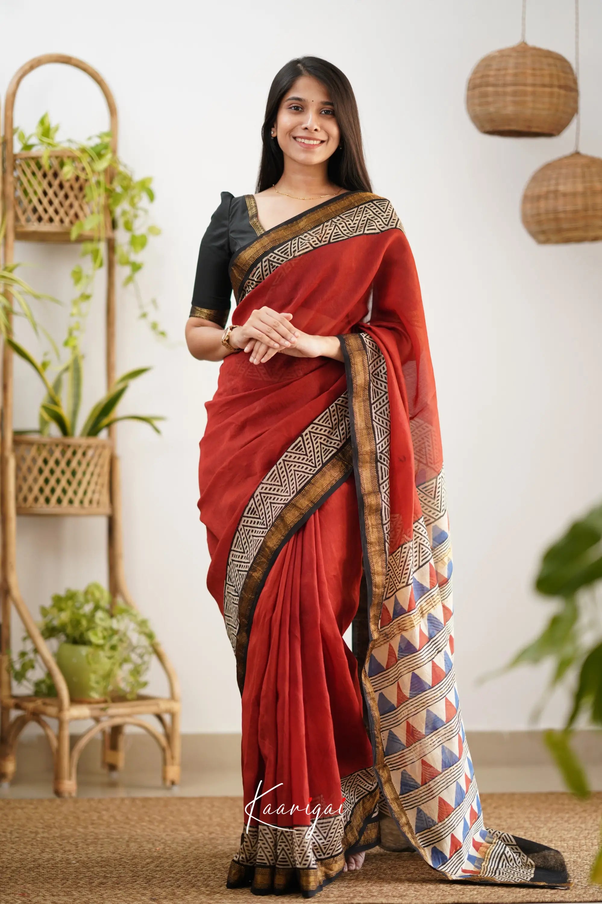 Mayuri Maheswari Silk Cotton Saree - Red Sarees