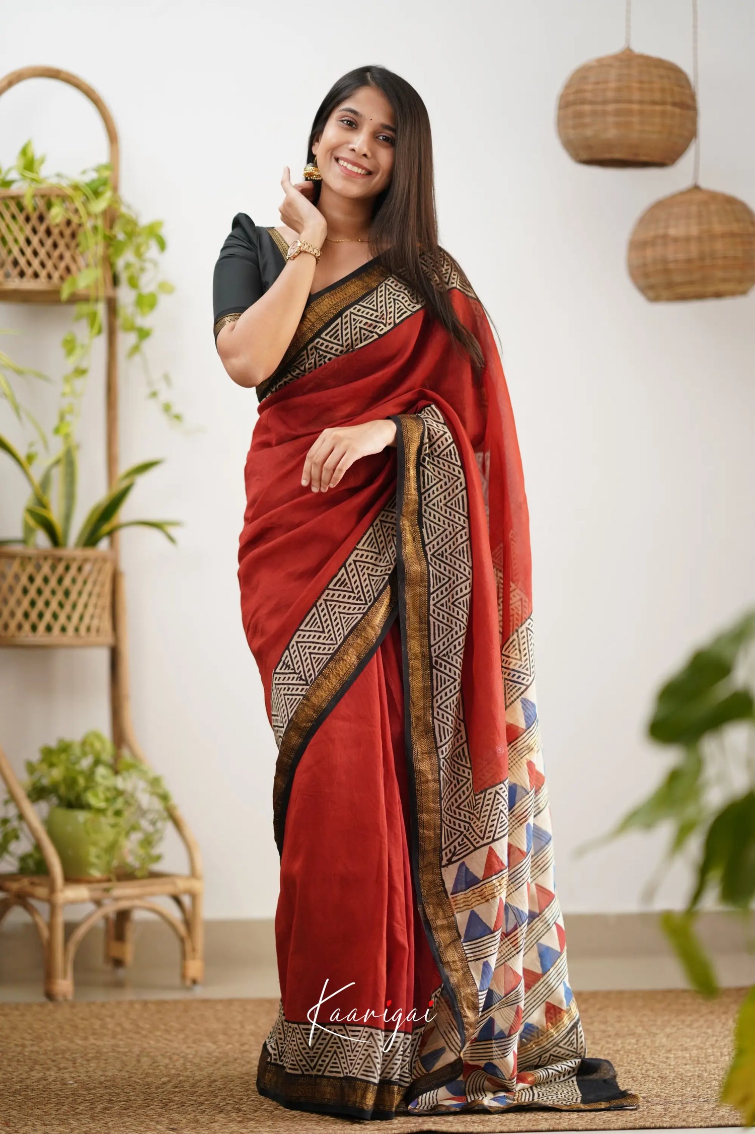 Mayuri Maheswari Silk Cotton Saree - Red Sarees