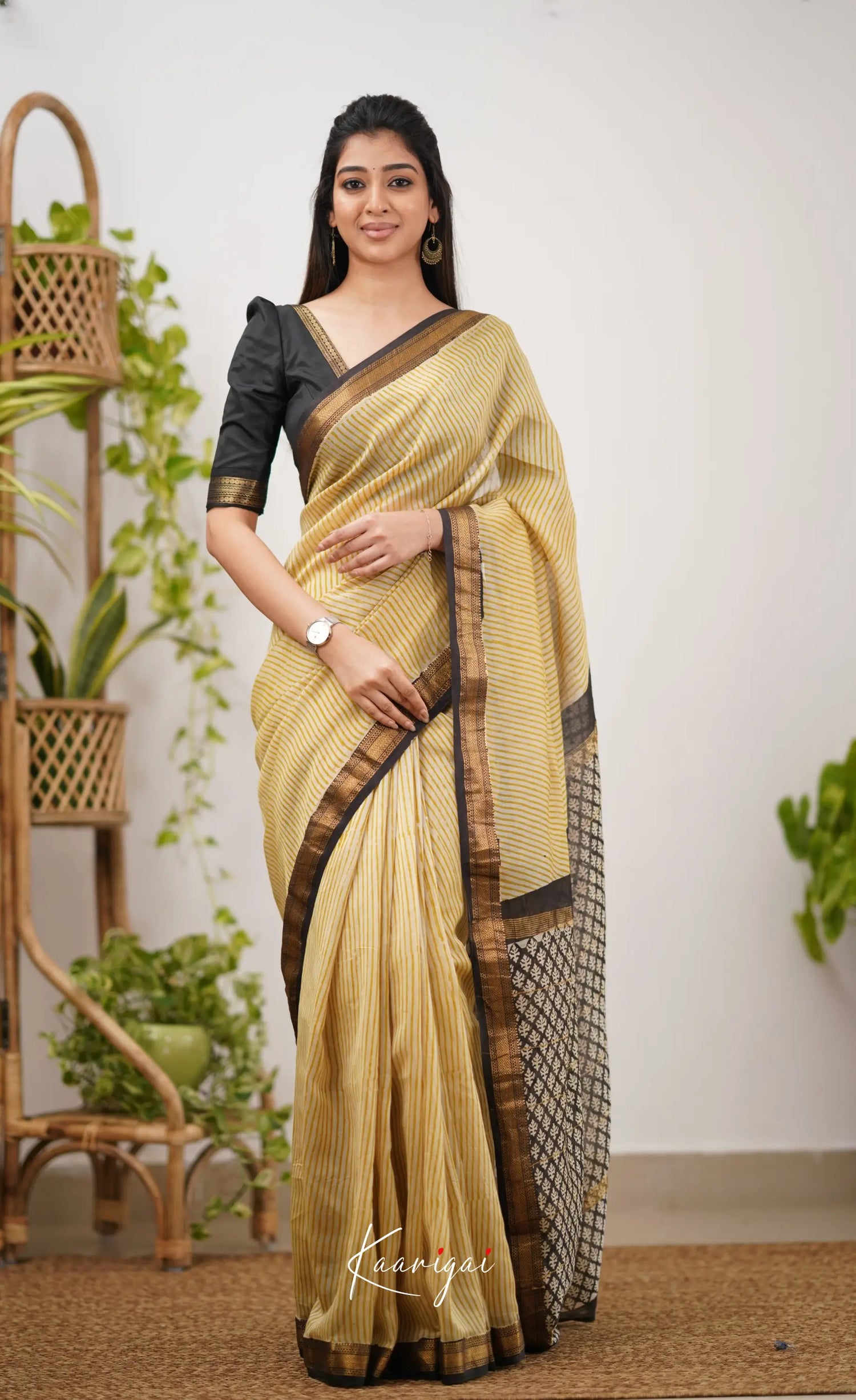 Mayuri Maheswari Silk Cotton Saree - Tussar Cream Sarees