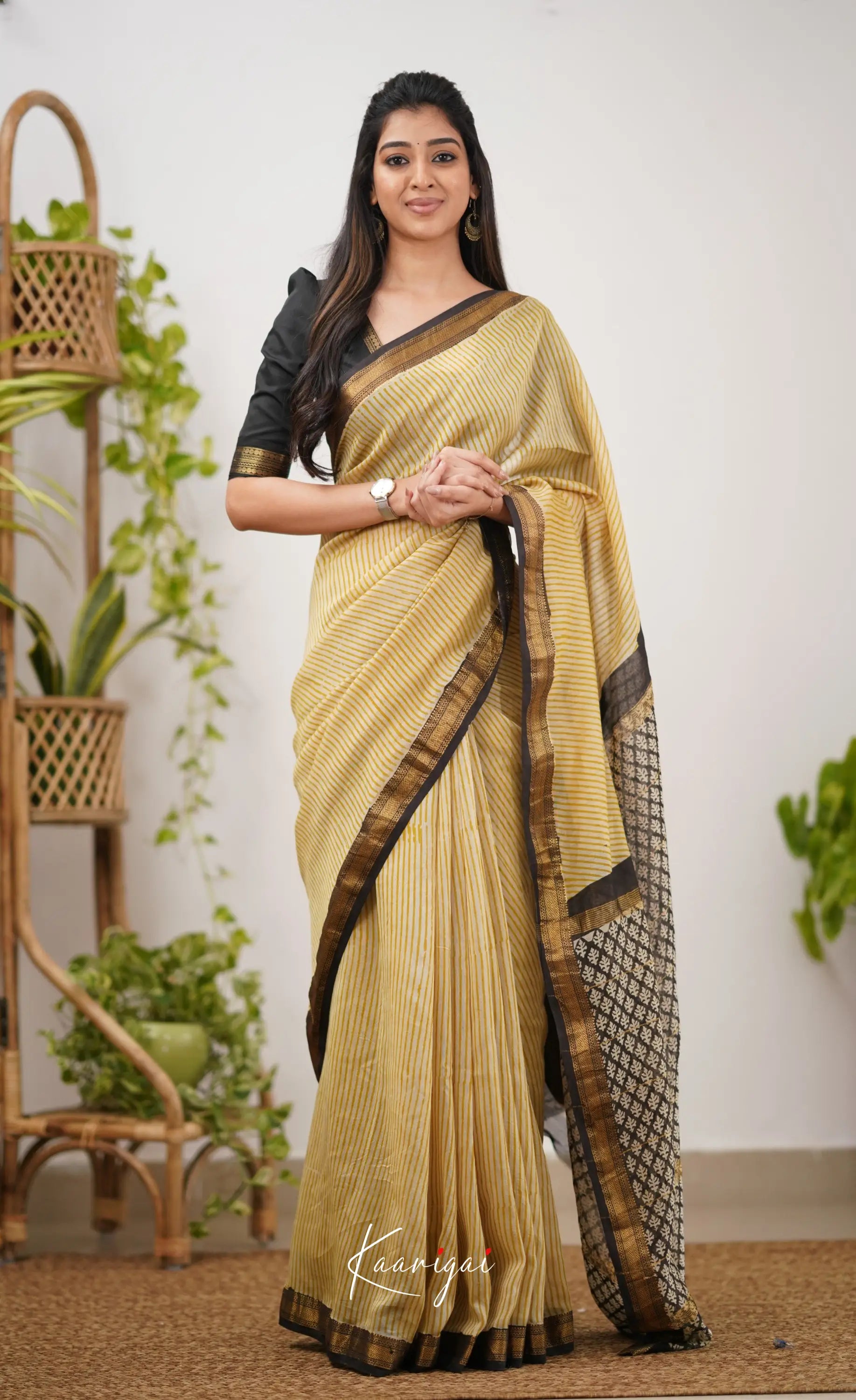 Mayuri Maheswari Silk Cotton Saree - Tussar Cream Sarees