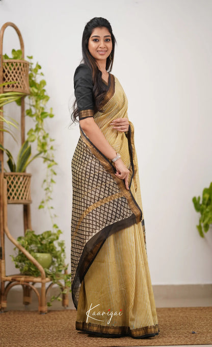 Mayuri Maheswari Silk Cotton Saree - Tussar Cream Sarees