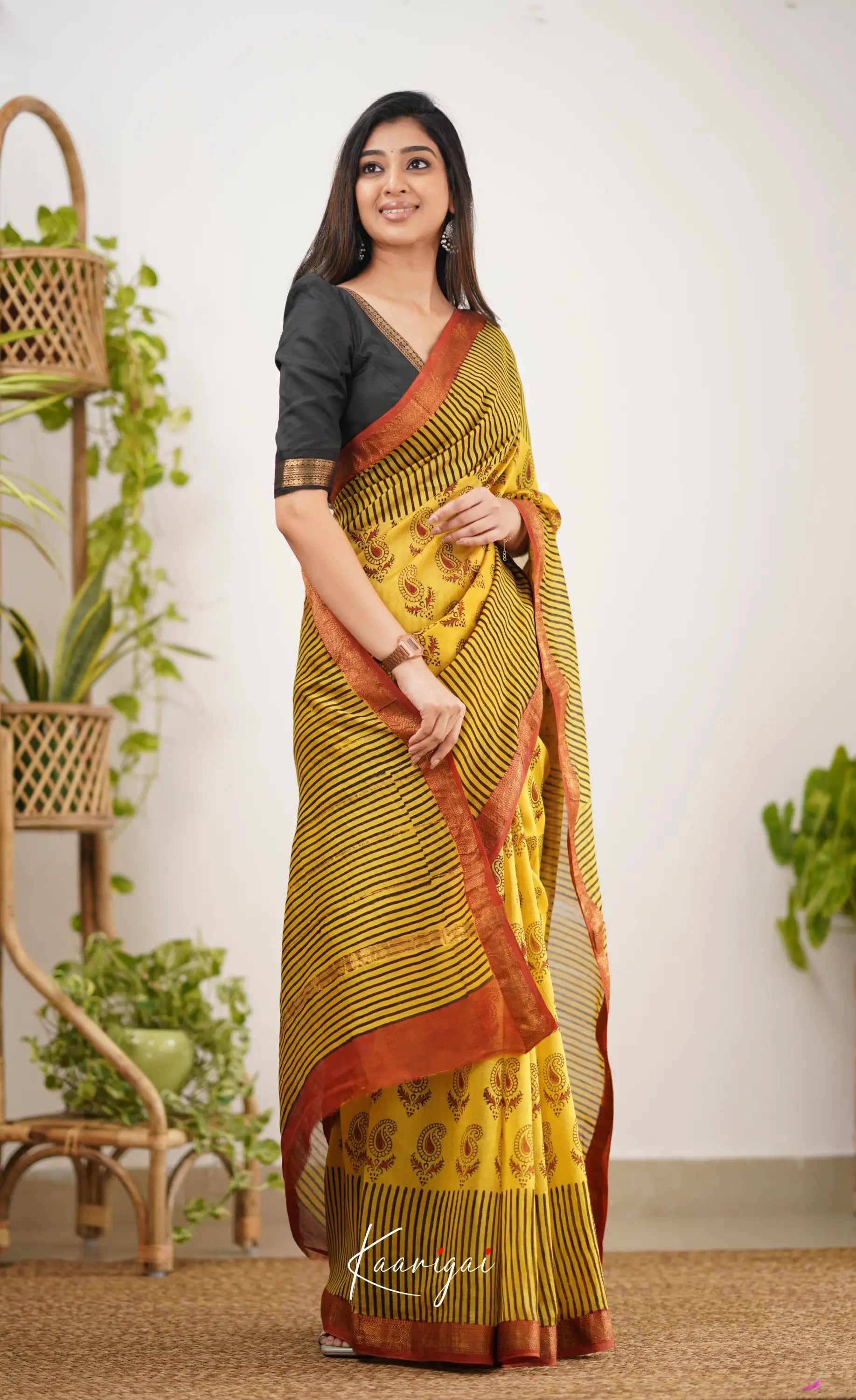 Mayuri Maheswari Silk Cotton Saree - Yellow Sarees