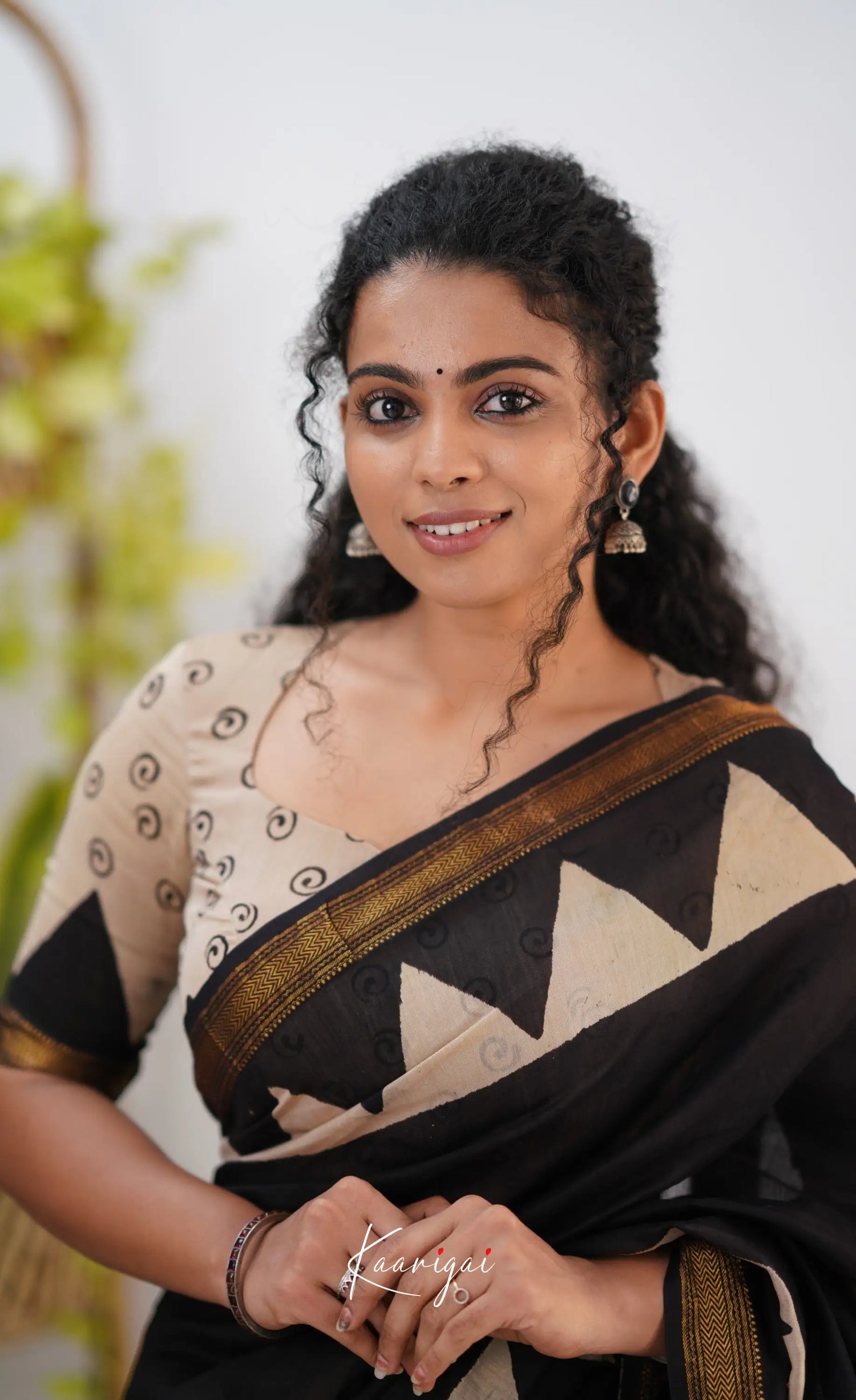 Mayuri Maheswari Saree - Black And Off White Sarees