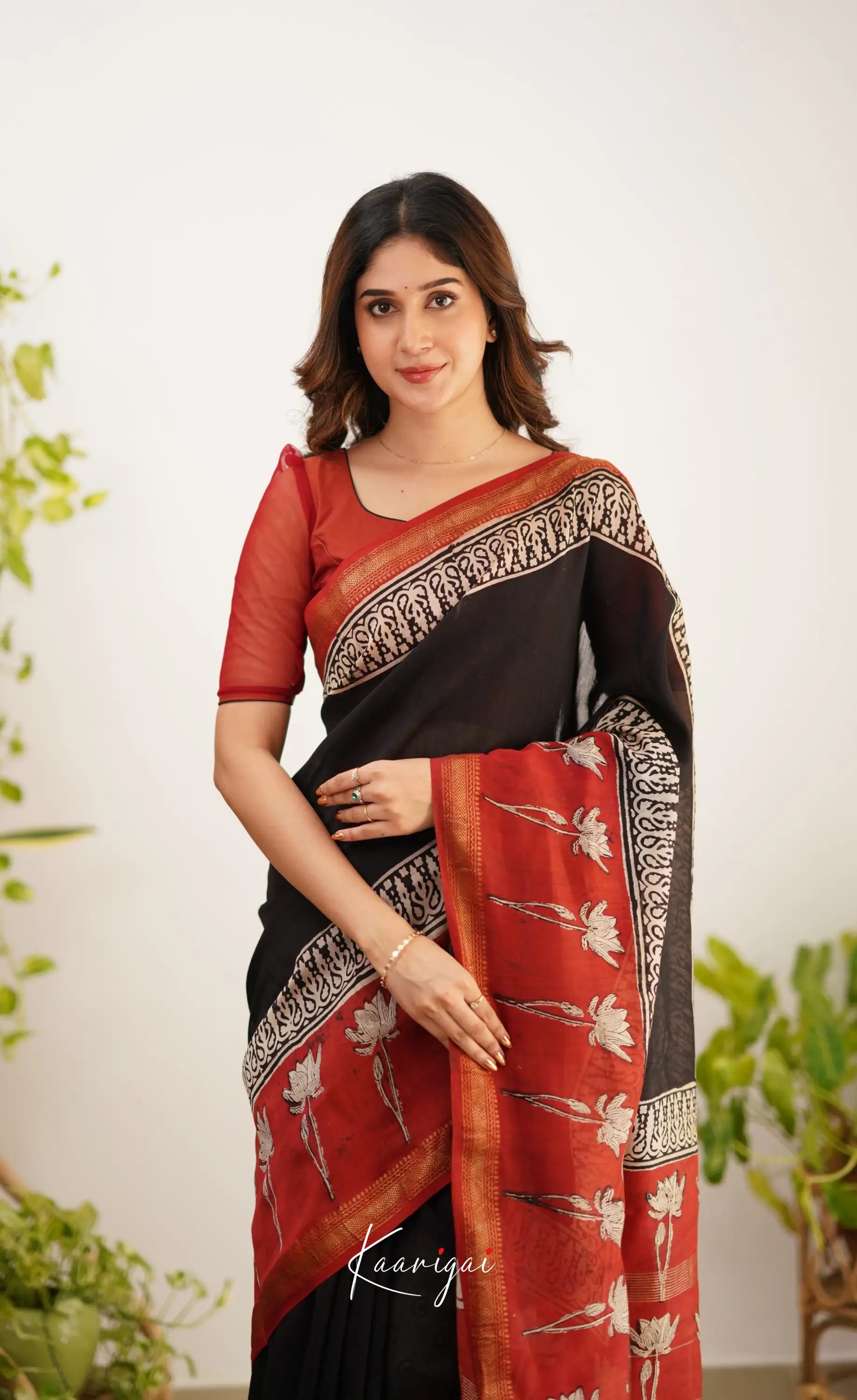 Mayuri Maheswari Saree - Black And Red Sarees