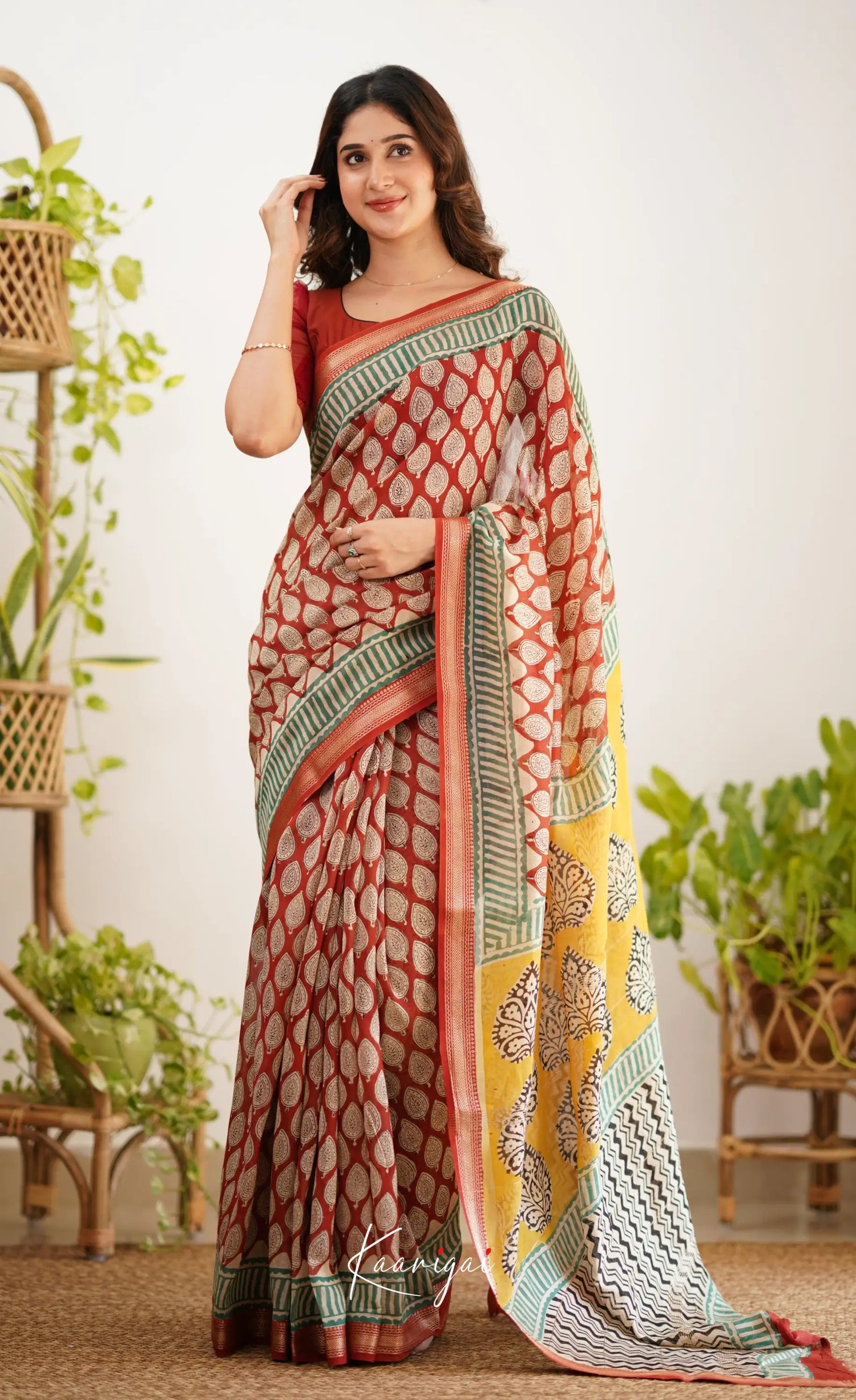 Mayuri Maheswari Saree - Red And Green Sarees