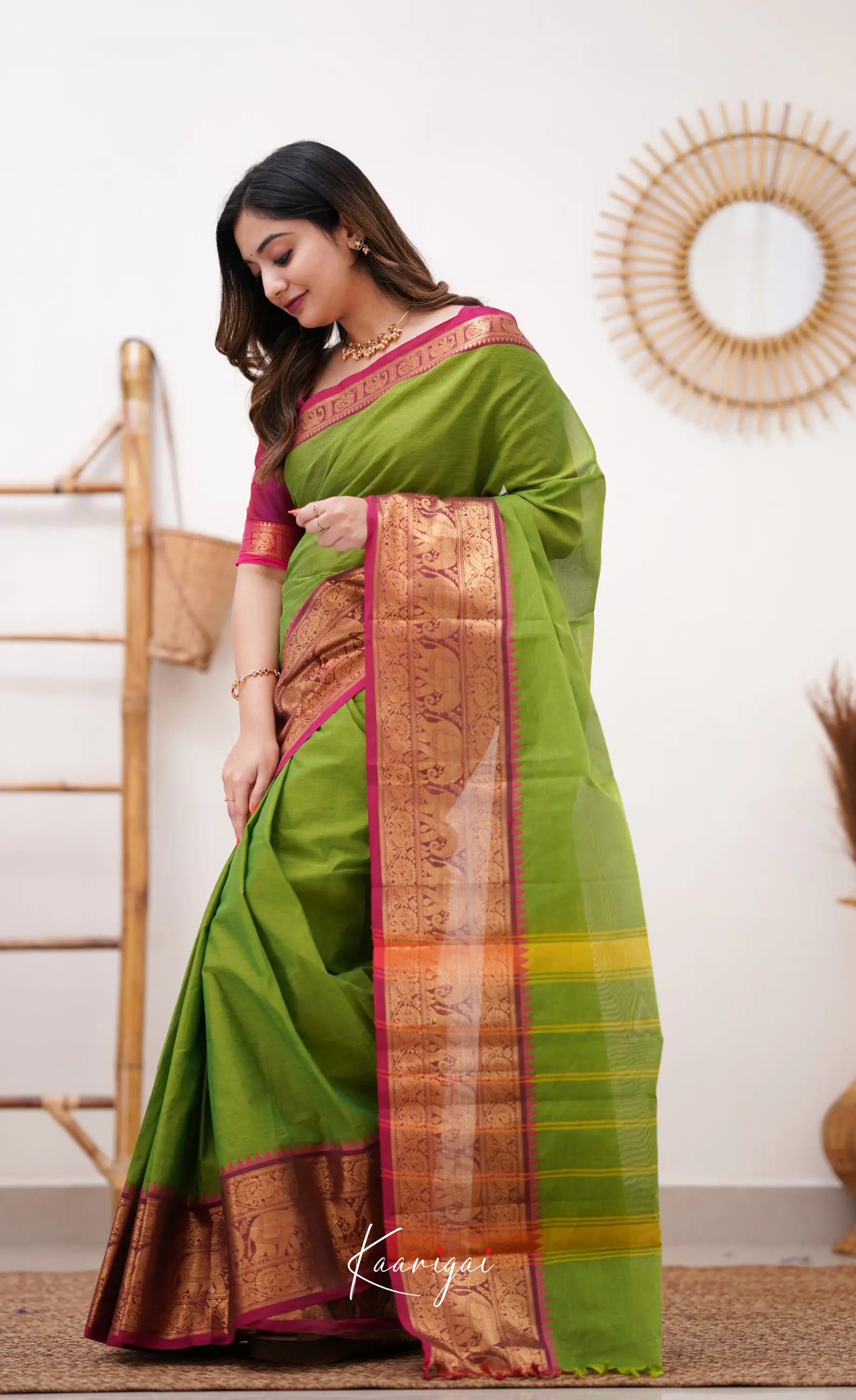 Nalinam - Parrot Green And Pinkish Magenta Cotton Saree Sarees