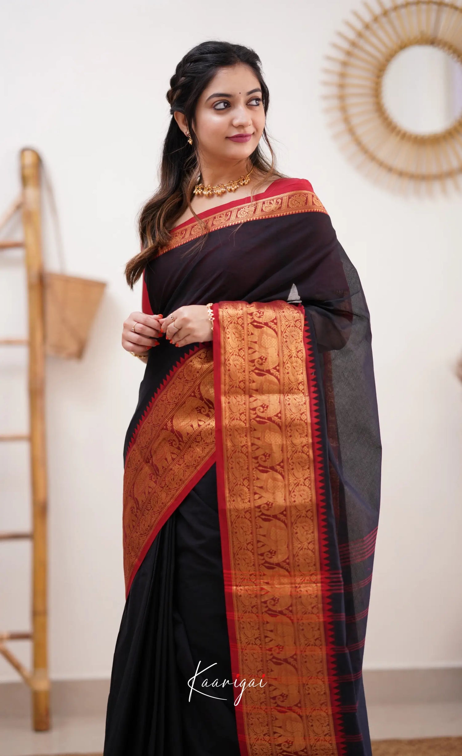 Nalinam - Red And Black Cotton Saree Sarees