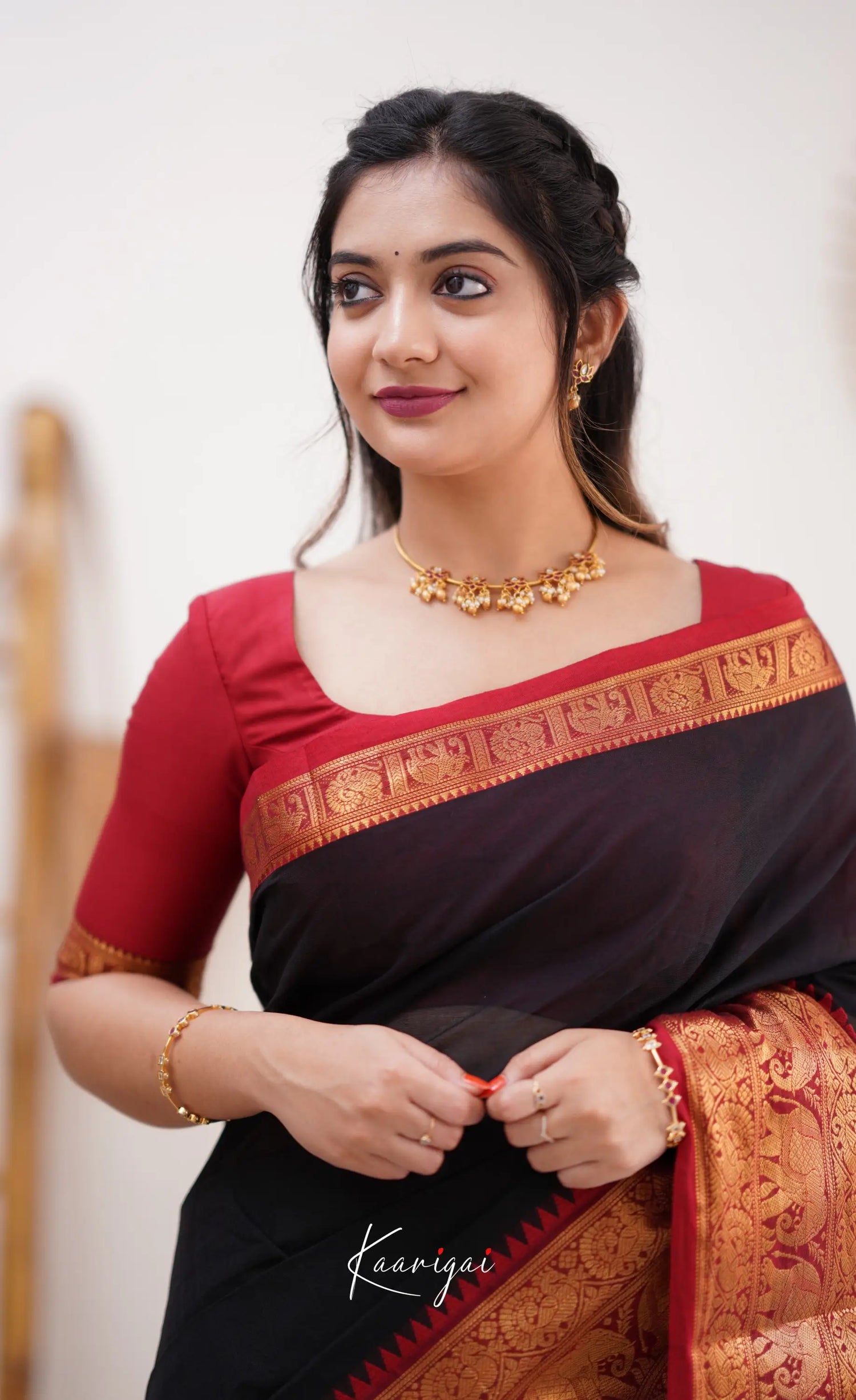 Nalinam - Red And Black Cotton Saree Sarees