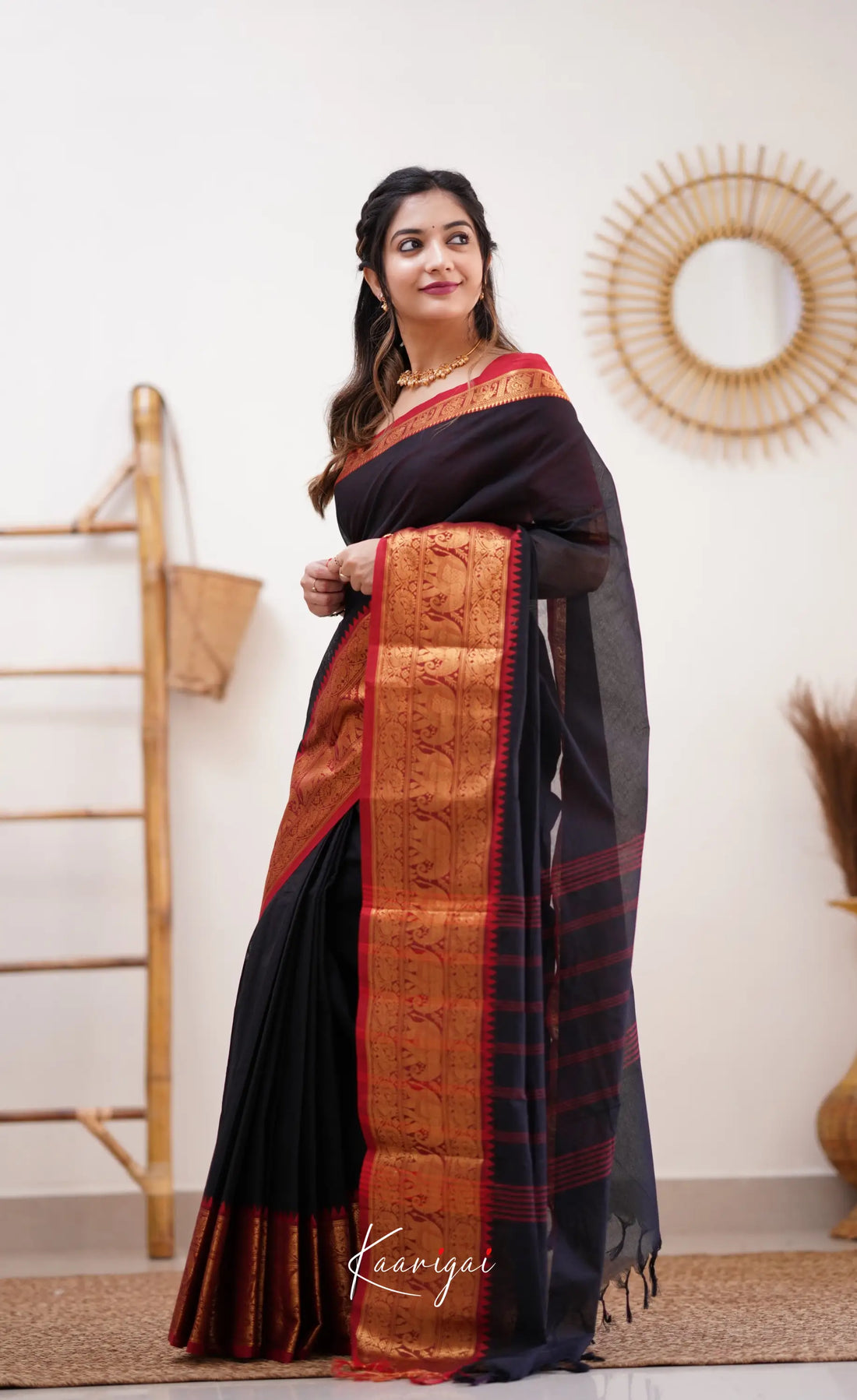 Nalinam - Red And Black Cotton Saree Sarees