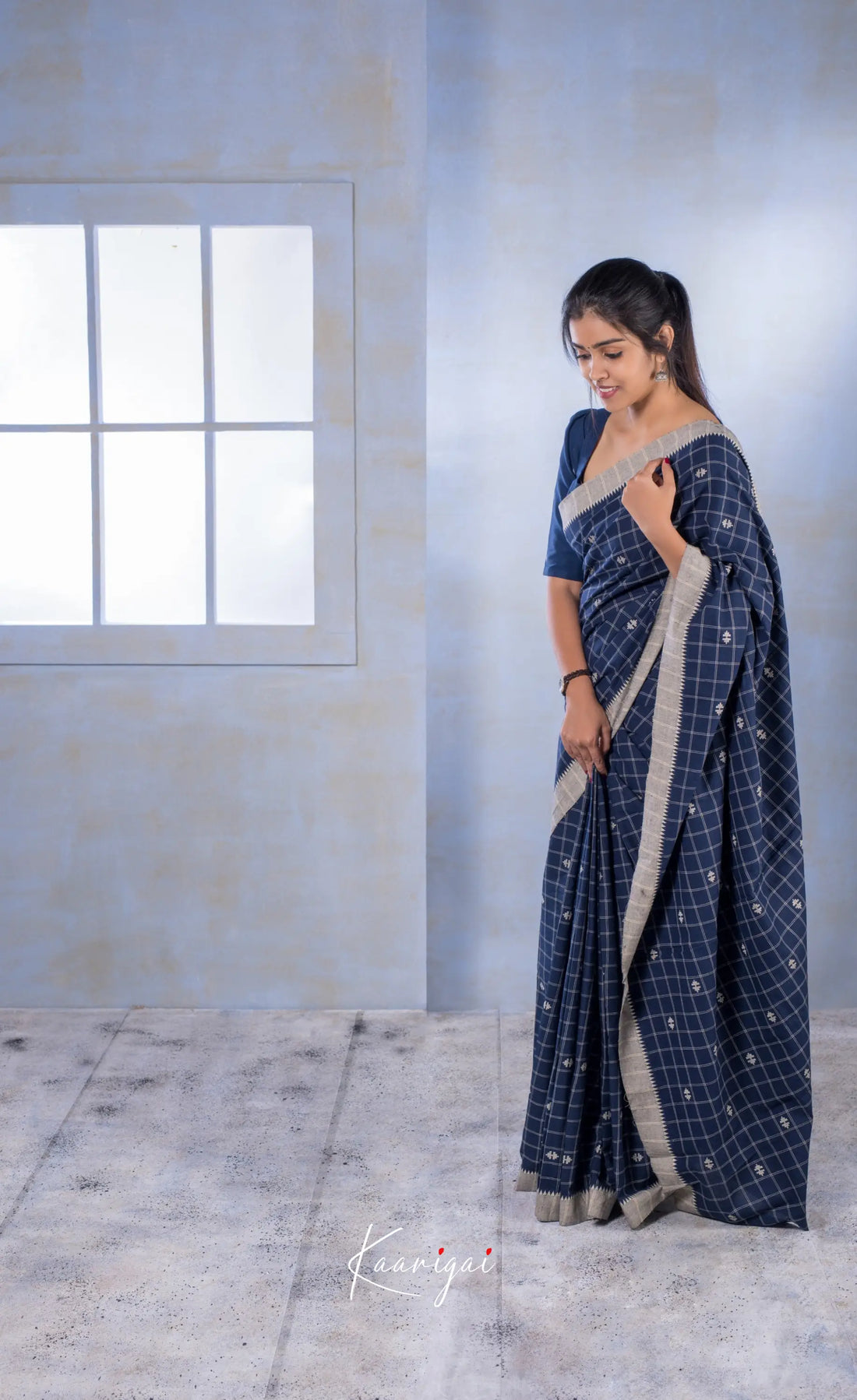 Navy Blue Handloomed Cotton Saree Sarees