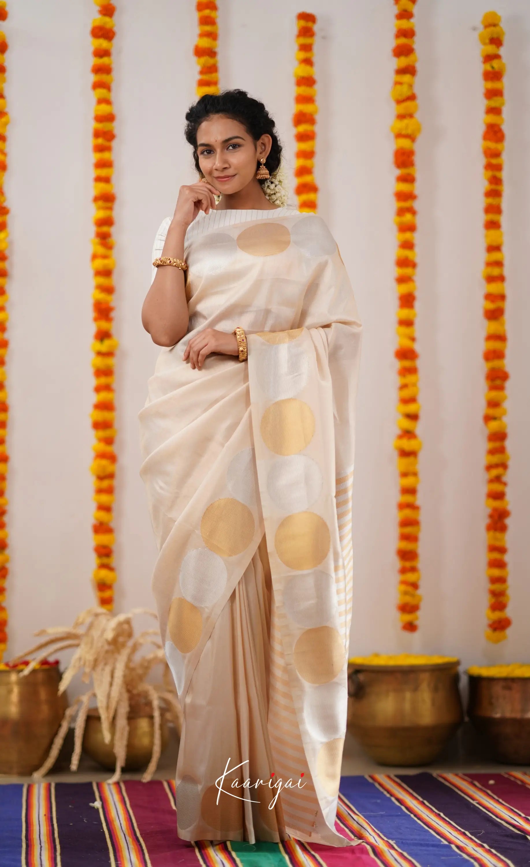 Omana Blended Silk Saree - White And Gold Sarees