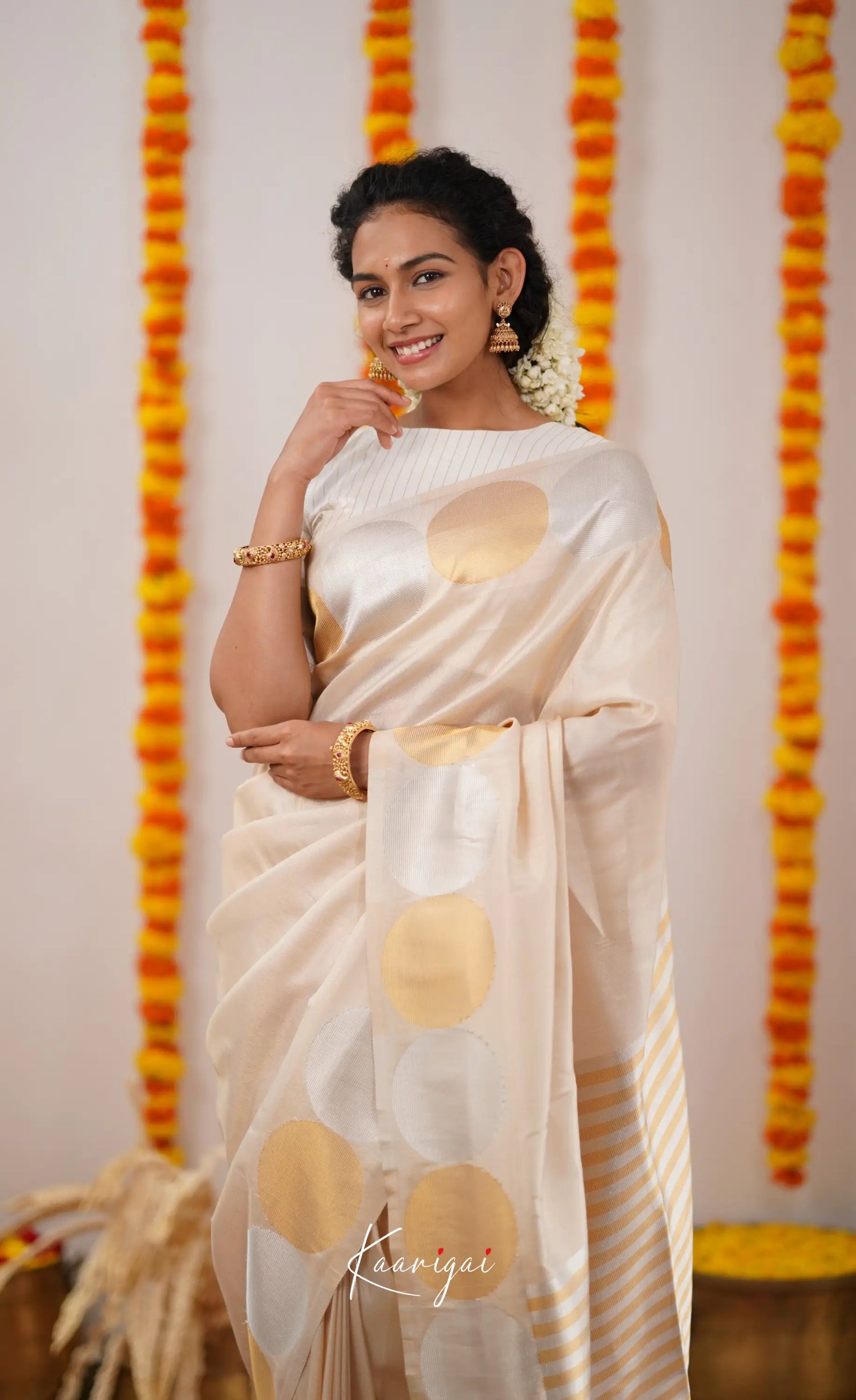 Omana Blended Silk Saree - White And Gold Sarees