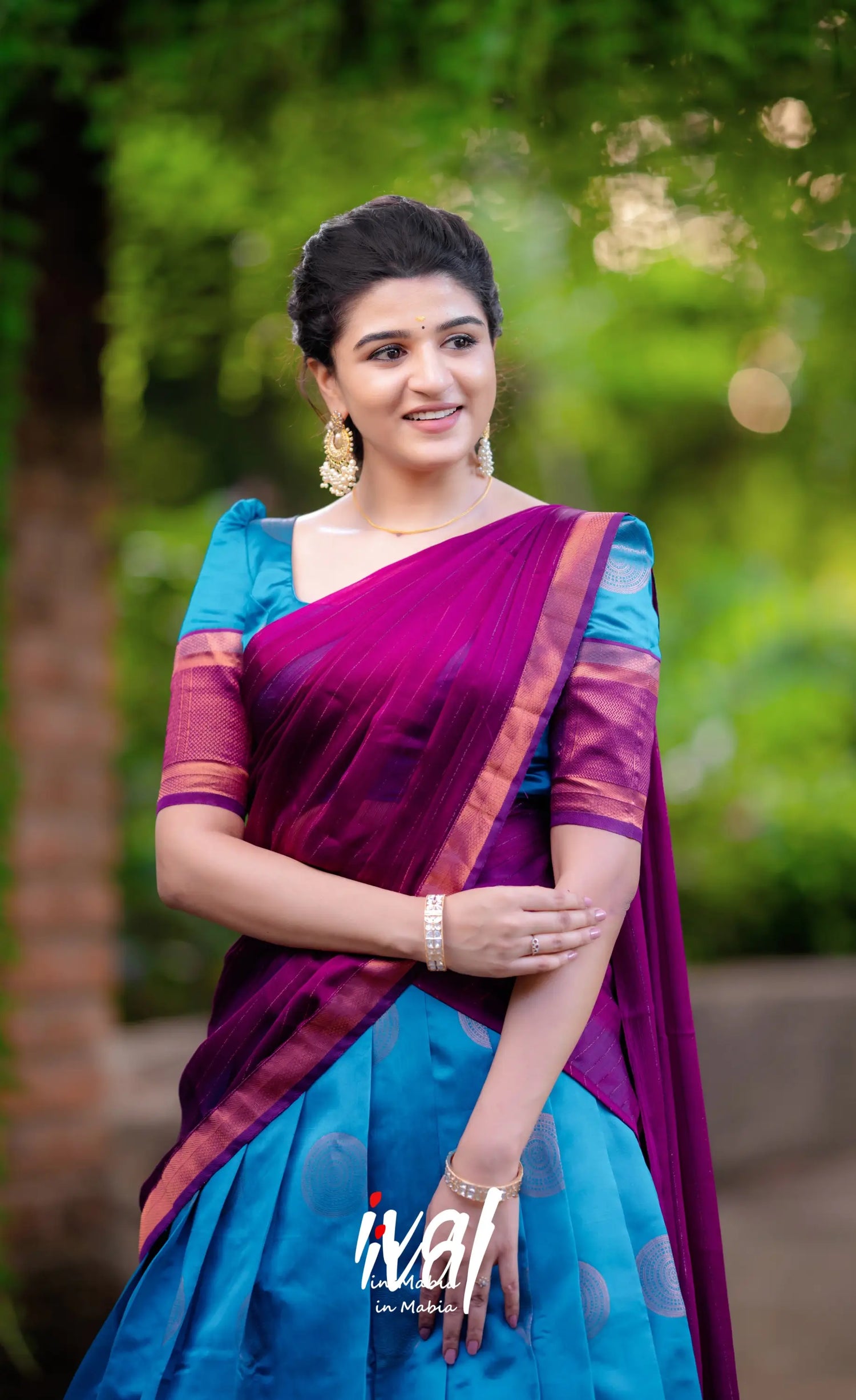 Padmakshi - Bright Blue Shade And Magenta Blended Silk Halfsaree Half Sarees