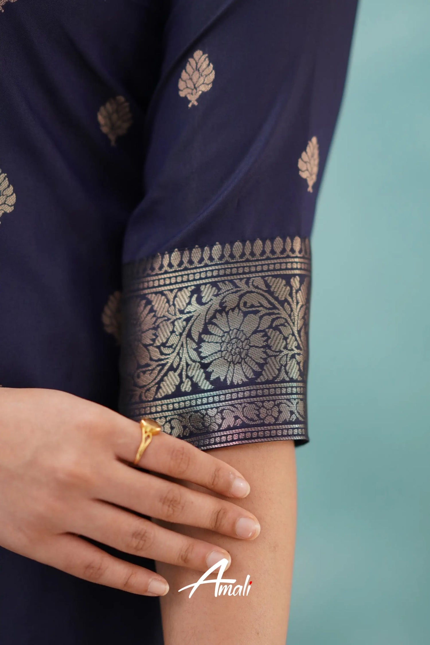 Pavani - Navy Blue Blended Paithani Silk Salwar Salwar