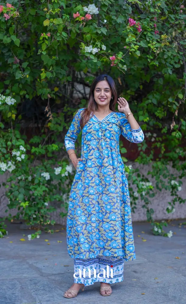 Priyo - Blue and White Jaipur Print Cotton A-line kurti and pant - salwar