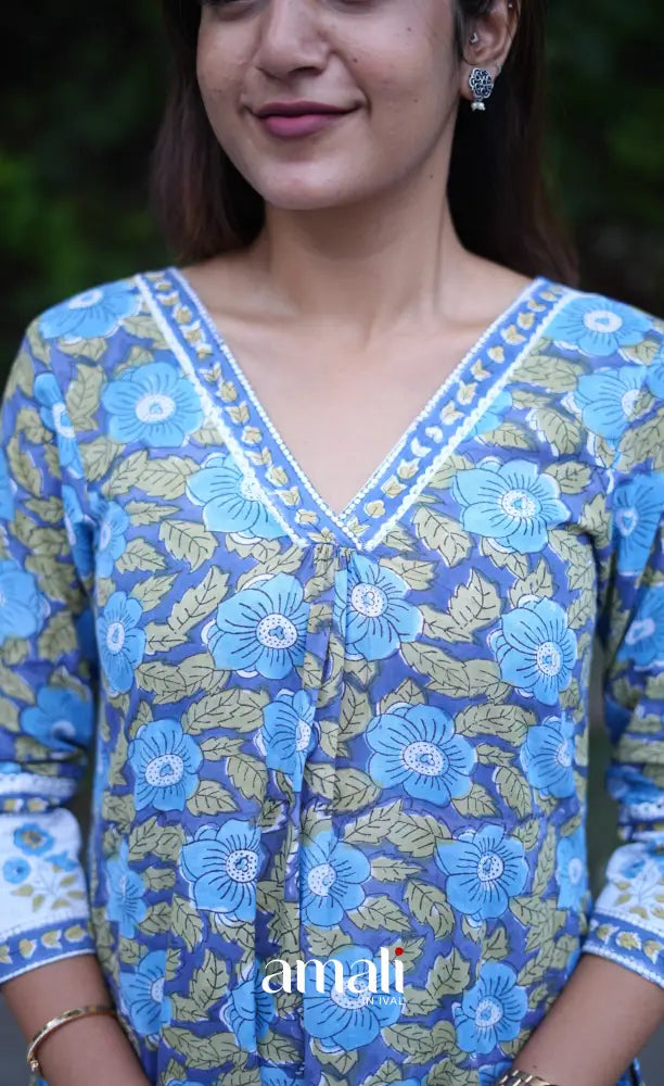 Priyo - Blue and White Jaipur Print Cotton A-line kurti and pant - salwar