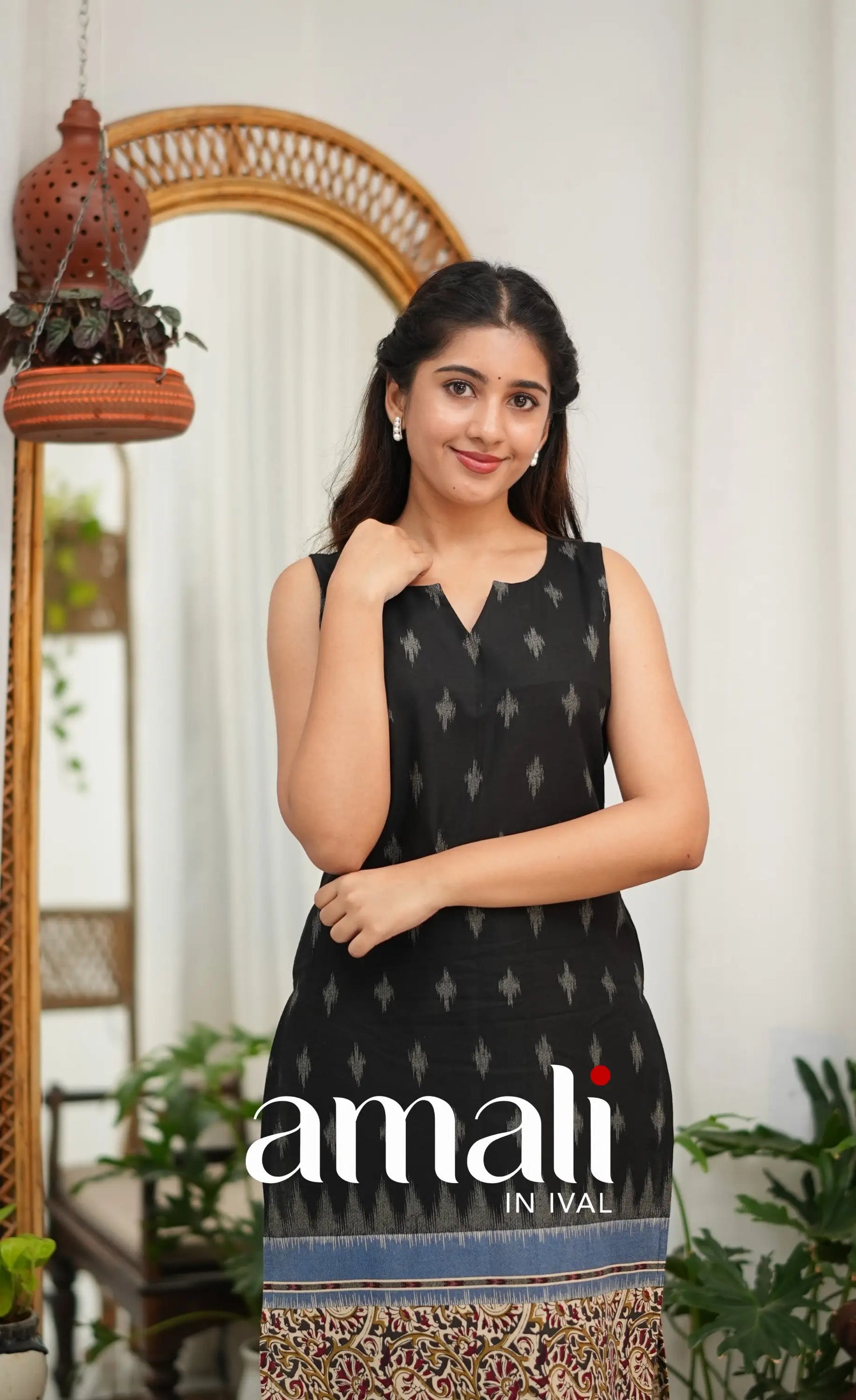 Priyo co-ord set- Black and Blue Cotton Straight Kurti with Pant - salwar