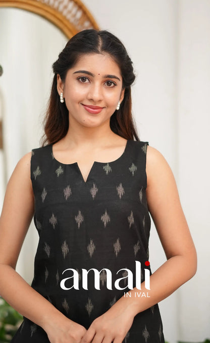 Priyo co-ord set- Black and Reddish Pink Cotton Straight Kurti with Pant - salwar