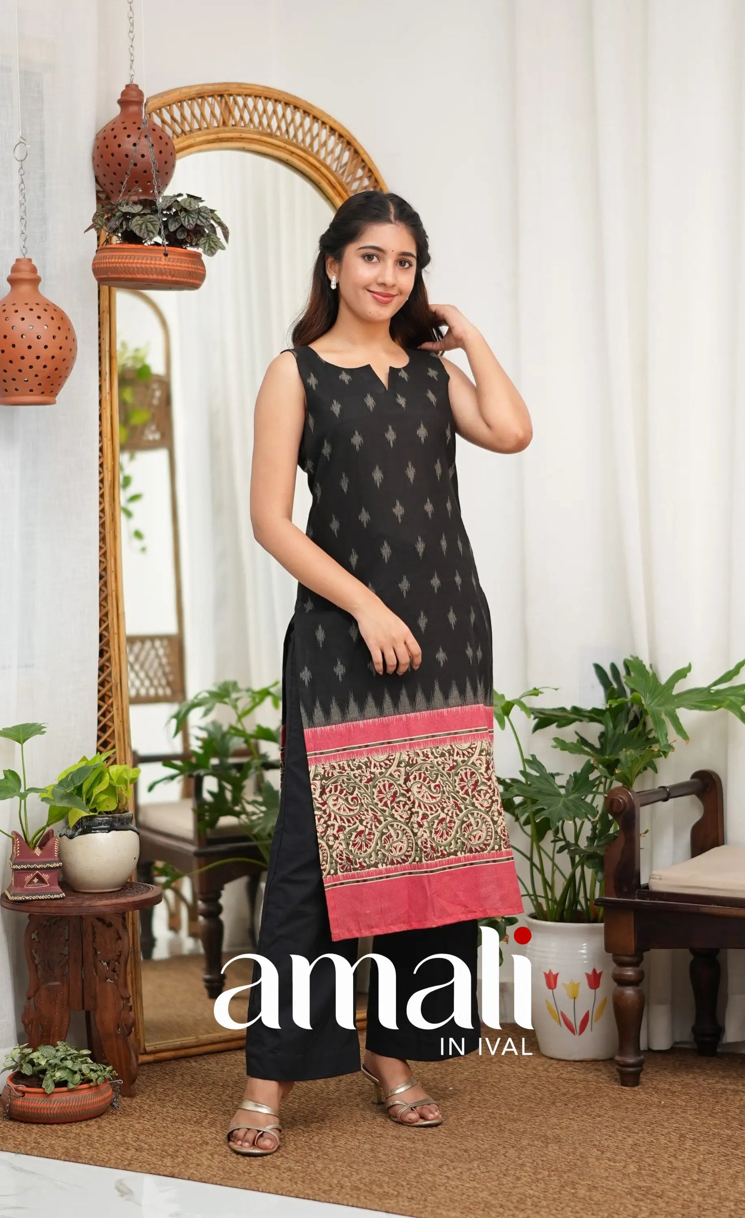Priyo co-ord set- Black and Reddish Pink Cotton Straight Kurti with Pant - salwar
