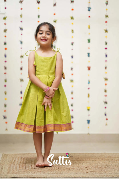 Raaga - Parrot Green And Light Pink Cotton Suttis Frock Kids-Suttis