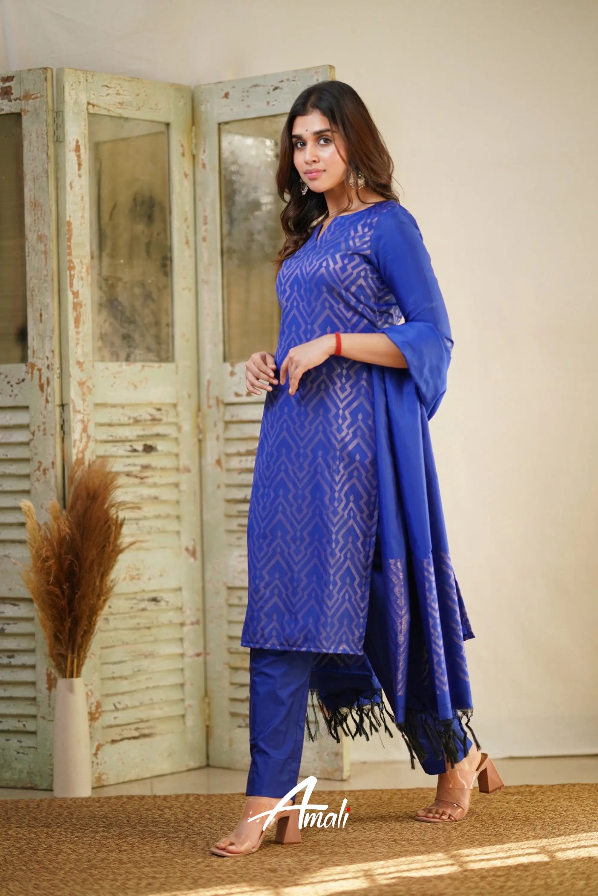 Rathi - Royal Blue Unstitched Semi Kanchipuram Silk Salwar Salwar