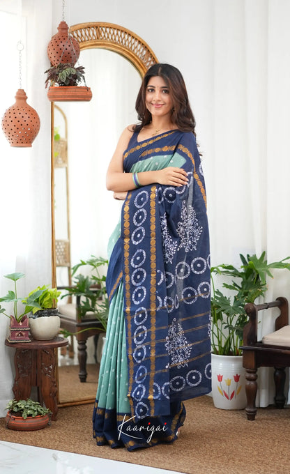 Saaral - Pale teal blue and Dark blue Sungudi Saree - Sarees