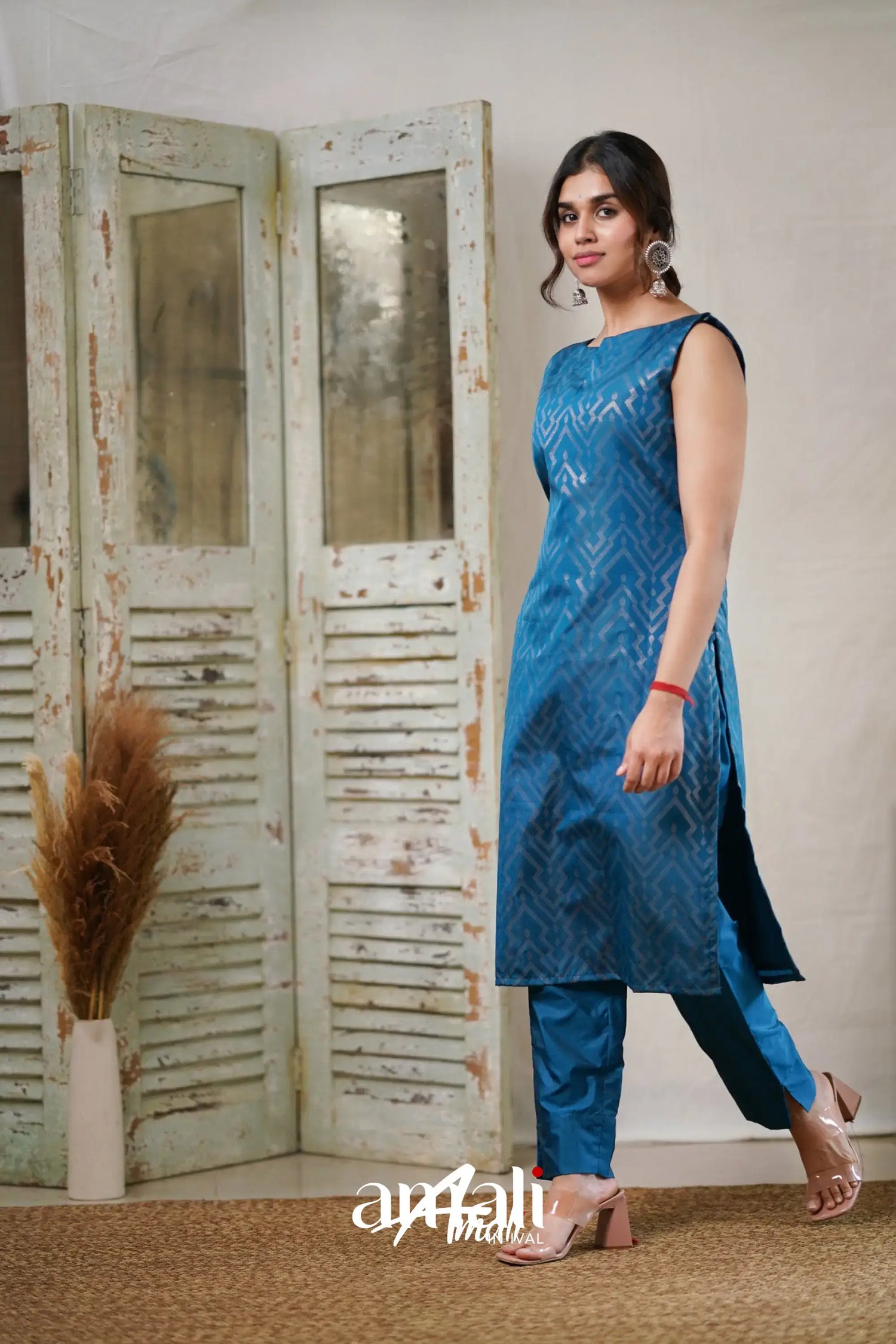 Sanvi - Blue Unstitched Semi Kanchipuram Silk Salwar Salwar