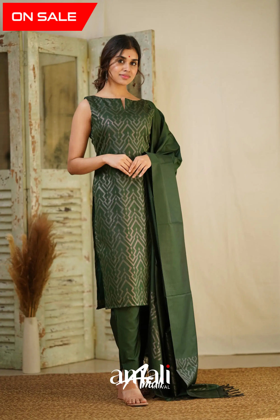 Sanvi - Dark Green Unstitched Semi Kanchipuram Silk Salwar Salwar