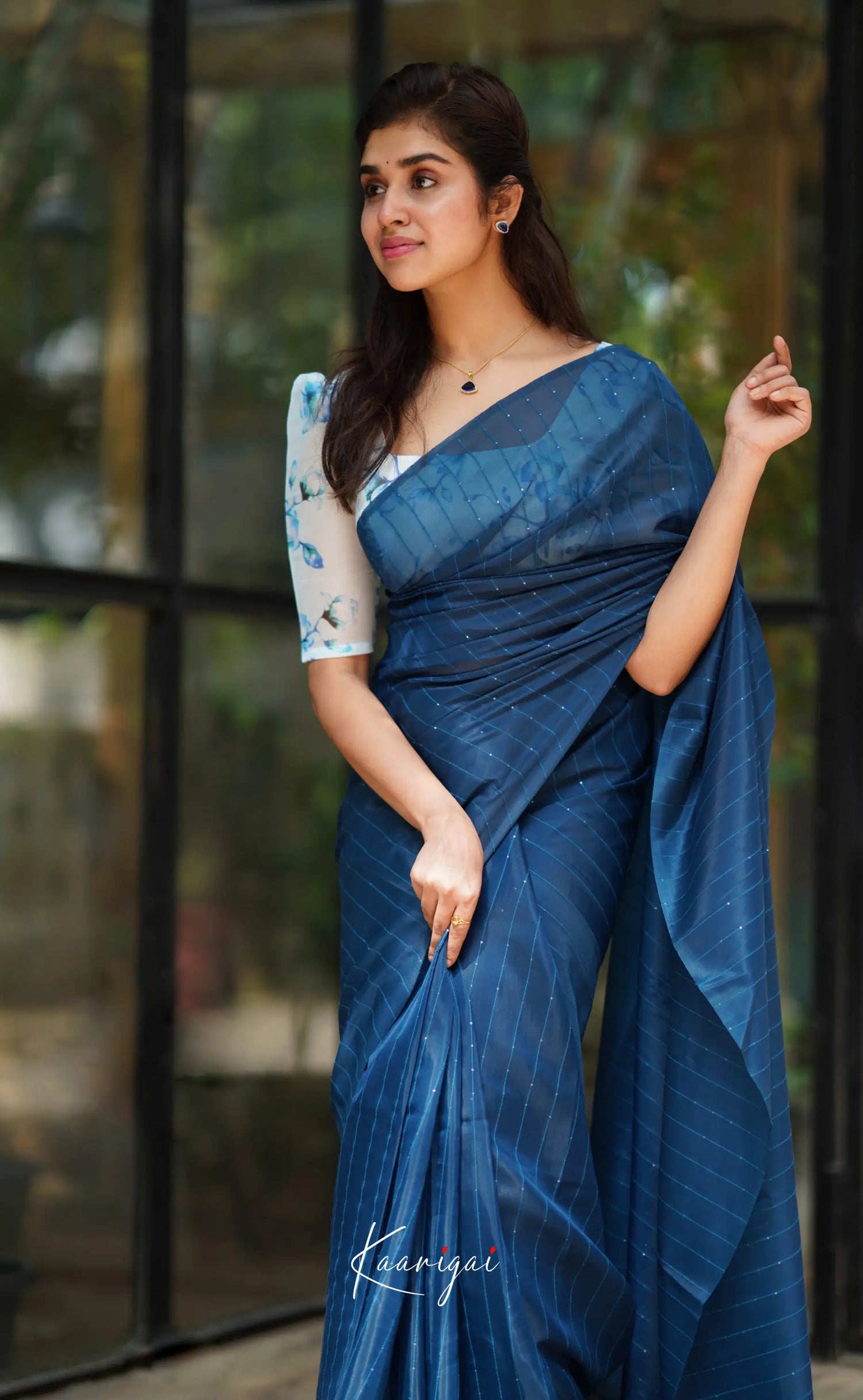 Vinathi - Dark Blue Shade Organza Saree Sarees